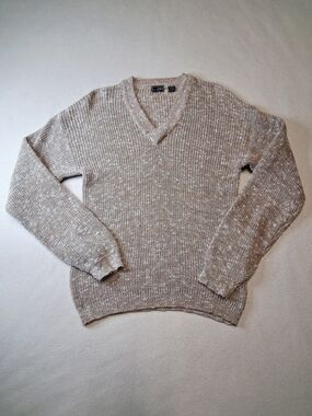 Fox Womens V-Neck Sweater in Light Beige Blend